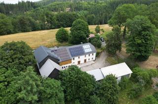 Haus kaufen in 95131 Schwarzenbach a Wald, Wohntraum mit viel Wald+ Wiesen+ Stallungen uvm