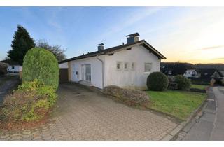 Haus kaufen in 51515 Kürten, Ein– bis Zweifamilienhaus mit Weitsicht