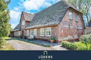 Haus kaufen in 25899 Niebüll, Großzügiges Reetdachhaus in ruhiger Wohnlage