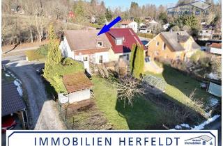 Doppelhaushälfte kaufen in 82284 Grafrath, Bezugsfreie Doppelhaushälfte mit großem Traumgarten und viel Potenzial - ideal für Familien