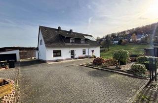 Bauernhaus kaufen in 51789 Lindlar, Bauernhof mit angrenzenden Grünflächen inkl Bachlauf