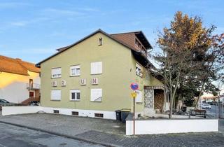 Anlageobjekt in 64546 Mörfelden-Walldorf, Investmentchance mit Perspektive: 2 Häuser, voll vermietet und Raum für Ihre Ideen