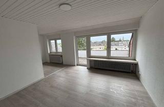 Wohnung mieten in Dr.-Pesch-Straße 22, 52353 Düren, **sanierte DG-Wohnung mit großzügigem Balkon**