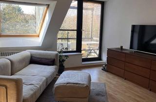 Wohnung mieten in Dreifaltigkeitsstraße 11, 40625 Gerresheim, Hochwertige 2-Zimmer-Dachgeschosswohnung mit Balkon & TG-Stellplatz
