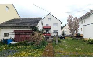 Haus kaufen in Adam-Stier-Straße, 77656 Offenburg, Zweifamilienhaus mit großem Potenzial in begehrter Lage von Offenburg-Zunsweier