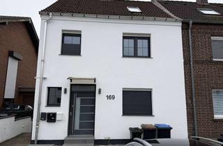 Haus mieten in 50171 Kerpen, Komplettes Wohnensemble für Firmen | 4 Einheiten | 10 Zimmer | 1 Haus und 3 Wohnungen | ca. 245 m²