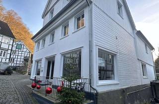 Gewerbeimmobilie kaufen in Schlossbergstr., 42659 Burg, "Schmuckstück" Bergische Gemütlichkeit garantiert! Leben & Arbeiten, in Solingen- Unterburg