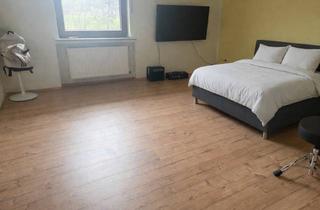 Einfamilienhaus kaufen in Kalenborner Straße, 53560 Vettelschoß, Einfamilienhaus mit großem Grundstück