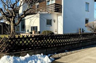 Einfamilienhaus kaufen in 83134 Prutting, Familienidyll mit Alpenblick – Charmante Doppelhaushälfte in Prutting samt Wintergarten und Kamin