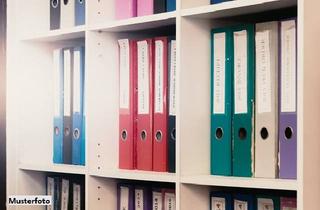 Gewerbeimmobilie kaufen in 22297 Hamburg, Vielseitiges Objekt: Bürogebäude plus drei Lagergebäude