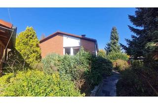 Haus kaufen in 91341 Röttenbach, Röttenbach - Renovierungsbedürftiger BUNGALOW mit Außenpool-Röttenbach bei ERLANGEN