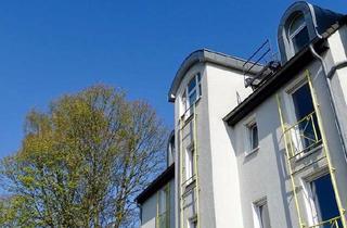 Wohnung kaufen in 42115 Wuppertal, Wuppertal - Sonnige DG-Maisonette mit Balkon, Stellplatz & Garage