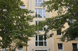 Wohnung kaufen in 13088 Berlin, Berlin - 2-Zimmer-Wohnung mit Balkon im schönen Komponistenviertel