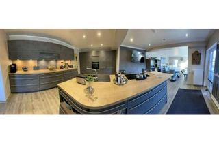 Wohnung kaufen in 26736 Krummhörn, Krummhörn - 220 m² ETW m. EBK u. Stp. 2.500 m² Wohnfläche (provisionsfrei)