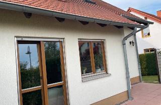 Doppelhaushälfte kaufen in 09661 Hainichen, Hainichen - Doppelhaushälfte in ruhiger, begehrter, zentrumsnaher Lage