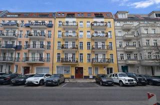 Wohnung kaufen in 10249 Friedrichshain, Exklusiver kernsanierter Altbau mit Gartenidylle im Herzen von Friedrichshain