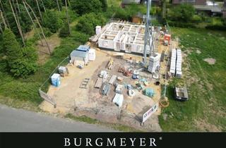 Wohnung kaufen in 49811 Lingen, LINGEN-BRÖGBERN: Neubau-Dachgeschosswohnung mit Balkon und Stellplatz in ruhiger Lage