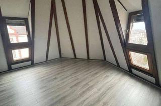 Wohnung mieten in Pfortenring 31, 67547 Innenstadt, Dachgeschosswohnung mit Einbauküche und Klimaanlage