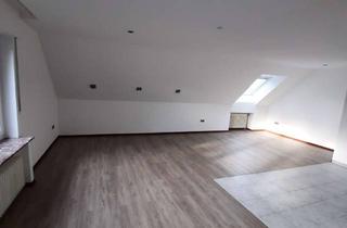 Wohnung mieten in Berkenbruch 26 B, 33818 Leopoldshöhe, 4 Zimmer Wohnung mit Balkon in Leopoldshöhe