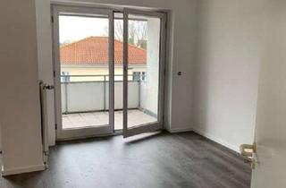 Wohnung mieten in Messeweg, 38104 Braunschweig, Renovierte Zwei-Zimmer-Wohnung mit Balkon nahe der Kreuzteiche!