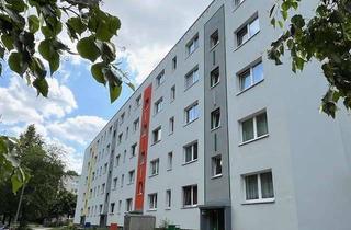 Wohnung mieten in Ziolkowskistraße 51, 19063 Mueßer Holz, Kleine 3-Raum Wohnung im EG mit Dusche und Fußbodenheizung im Bad. ab 15.04.2026