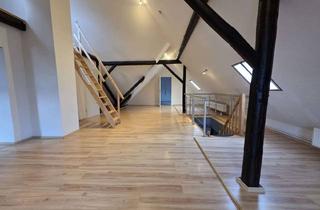 Wohnung mieten in Obere Brückenstr. 12a, 31840 Hessisch Oldendorf, Außergewöhnlich wohnen im Fachwerk – großzügige Maisonette