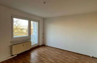 Wohnung mieten in Elsterberger Straße 13, 07549 Lusan, Helle 2-Zimmer-Wohnung mit Balkon in Gera