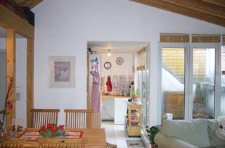 Wohnung mieten in Kölner Straße 125, 40227 Oberbilk, Schöne helle 2 Zimmer Dachgeschosswohnung mit Terrasse