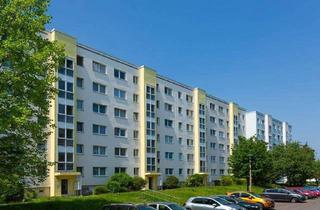 Wohnung mieten in Ebereschenstr. 35, 01169 Gorbitz-Süd, Praktische 2-Zimmer-Wohnung mit Balkon!