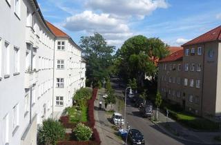 Garagen kaufen in Ebereschenallee, 14050 Charlottenburg, Sicherer Aussenstellplatz in abgeschlossenem Hof - Nur für Eigentümer der WEG Ebereschenallee 49-59