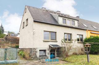 Doppelhaushälfte kaufen in 09427 Ehrenfriedersdorf, Viel Platz für Ihre Wohnideen: Doppelhaushälfte mit großem Grundstück