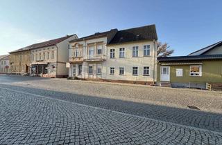 Mehrfamilienhaus kaufen in 15938 Golßen, Mehrfamilienhaus für Investoren vor den Toren des Spreewalds! MFH mit Ausbaureserve & Nebengelass