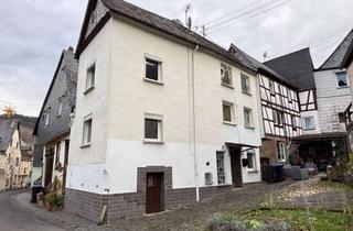 Haus kaufen in 56850 Enkirch, Gemütliches Reiheneckhaus in zentraler Ortslage