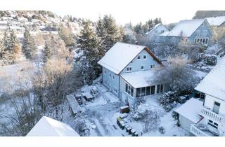 Einfamilienhaus kaufen in 78089 Unterkirnach, Raumwunder mit Zukunft: Vielseitiges Einfamilienhaus mit Wintergarten & Garten