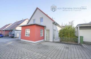 Haus mieten in 91085 Weisendorf, Modernes EFH (KfW 40 Standard) mit FBHZ, EBK, Carport und kleinem Garten in ruhiger Wohnlage