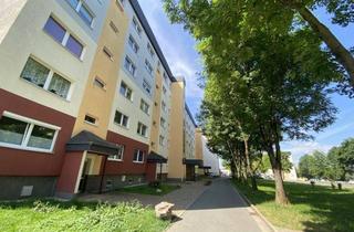 Wohnung mieten in Robert-Koch-Straße 28d, 09353 Oberlungwitz, Sanierte Wohnung zum wohlfühlen!!