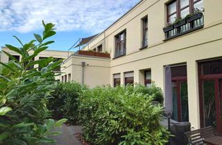 Wohnung mieten in Klosterstraße 140, 40211 Stadtmitte, Modernes 3-Zi-Stadthaus mit Dachterrasse versteckt im Innenhof