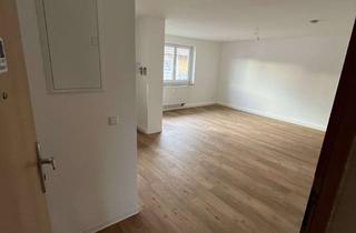 Wohnung mieten in Heinrich-Heine-Str. 3 /1, 73614 Schorndorf, Schorndorf - renovierte 2-Zimmer-Wohnung mit Balkon