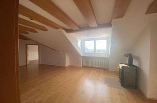 Wohnung mieten in 86356 Neusäß, Großzügige 5-Zimmer Dachgeschosswohnung mit Balkon in Neusäß