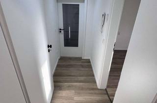 Wohnung mieten in 33378 Rheda-Wiedenbrück, Modern saniertes Dachgeschoss-Apartment (58 m², Erstbezug)