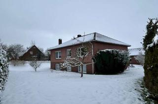 Einfamilienhaus kaufen in 26316 Varel, Großzügiges Einfamilienhaus mit Garten und Gestaltungspotenzial - Renovierungsbedürftig