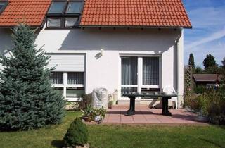 Haus mieten in Am Feldrain, 04654 Frohburg, 04654 Frohburg, DHH im Grünen und ruhiger Lage (Naturschutzgebiet)