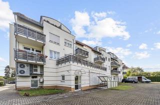 Wohnung kaufen in 04249 Leipzig, Helle 3-Zimmer-Wohnung mit großzügiger Dachterrasse in Leipzig-Knautkleeberg
