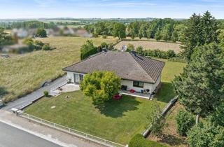 Haus kaufen in 35516 Münzenberg, Top gepflegter Bungalow mit Einliegerwohnung und großer Garagenfläche auf traumhaft großem Areal