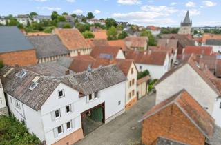 Haus kaufen in 35428 Langgöns, Sofort frei: Gut nutzbares, modernisiertes Wohnhaus mit Hof, 3 Nebengebäuden + 2 Gartengrundstücken