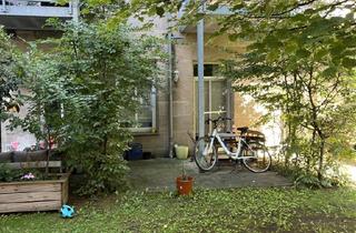 Wohnung kaufen in 90762 Fürth, Schöne 2-Zimmerwohnung mit Terrasse - Sommerstraße Fürth - Vermietet - Erbbau