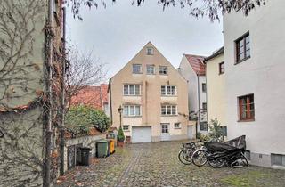 Wohnung kaufen in Saurengreinswinkel 7, 86150 Augsburg, Augsburg - Zwei charmante Wohnungen oder eine Maisonette- Wohnung