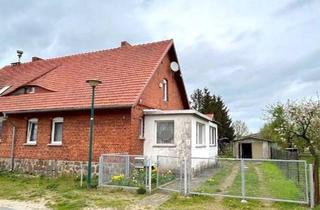 Doppelhaushälfte kaufen in 16928 Pritzwalk, Pritzwalk - Doppelhaushälfte mit großem Grundstück