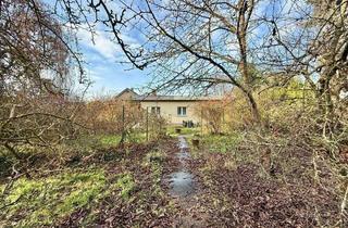 Einfamilienhaus kaufen in 12526 Berlin, Berlin - Teilbares Grundstück mit Einfamilienhaus: Wohnen auf einer Ebene