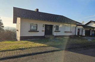 Einfamilienhaus kaufen in 56459 Langenhahn, Langenhahn - Einfamilienhaus mit Garage und Garten